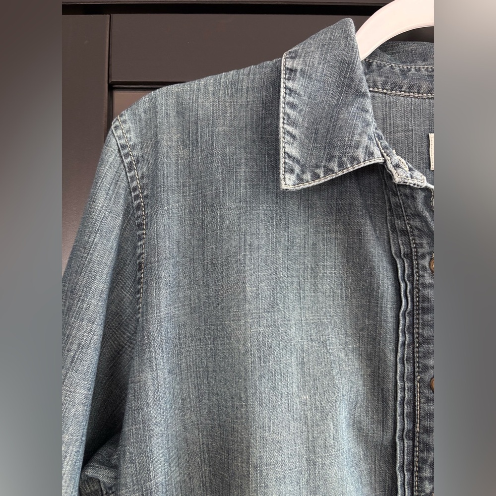 Chico’s denim Top tunic or dress with pleated front detailing Sz L washed denim - Picture 2 of 12